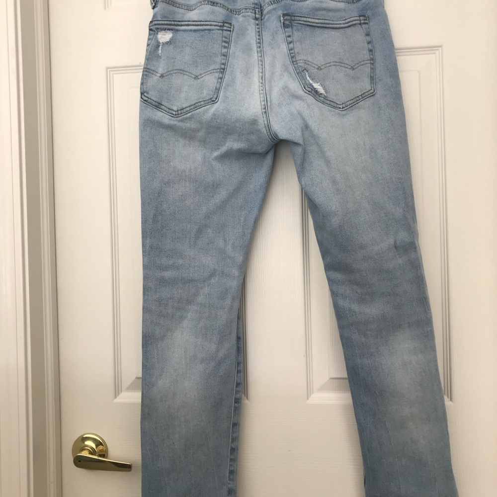 American Eagle Men’s Ripped Jeans